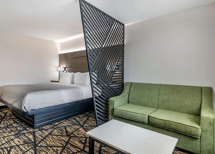 Quality Inn & Suites Athens University Area